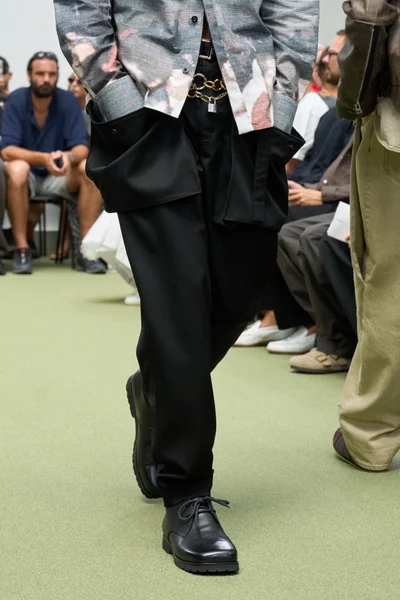 Look 98